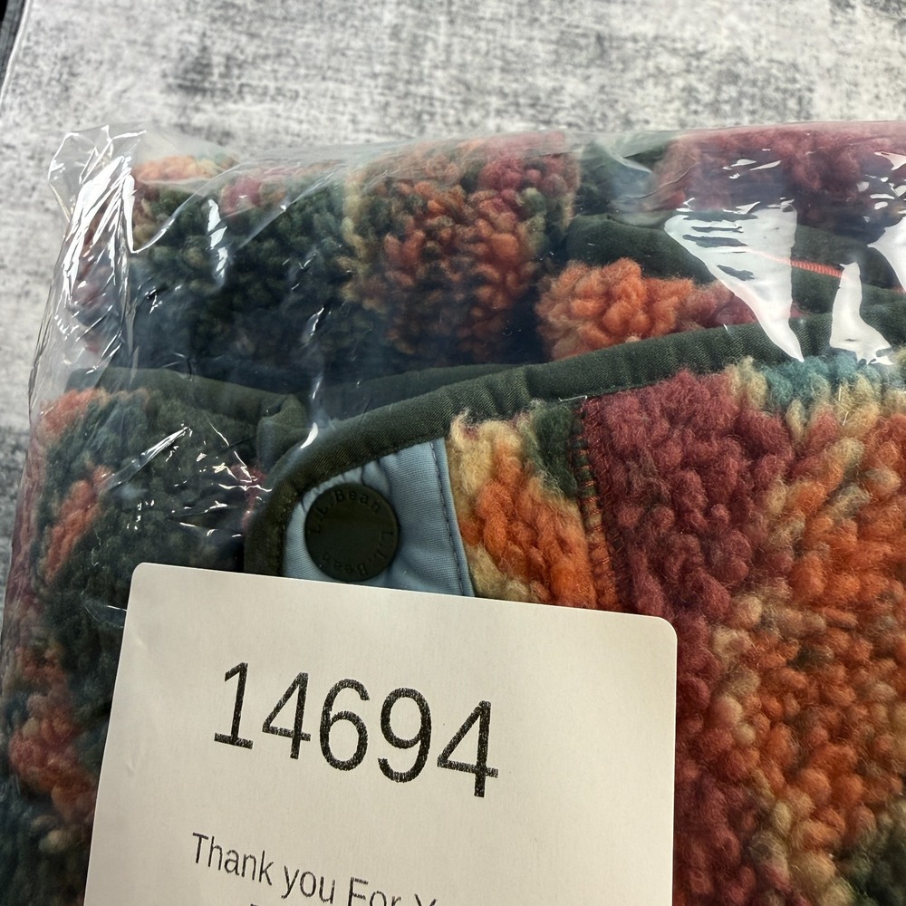 LL Bean Jacket Women Medium Petite Sherpa Fleece Snap Coat Colorful Camo Granola - Picture 9 of 9